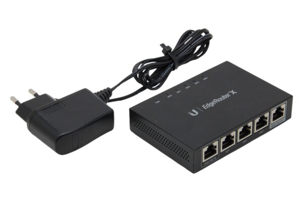 EdgeRouter ER-X 5x RJ-45 Gigabit Ethernet PoE m. Netzteil