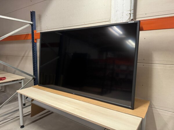 MutiSync V801 LCD 80" Full-HD 460cd/m² LED Midrange Display Monitor