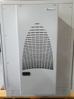 SZE2 19" Serverschrank mit Cosmotec Klimaanlage 2000W 24U lichtgrau